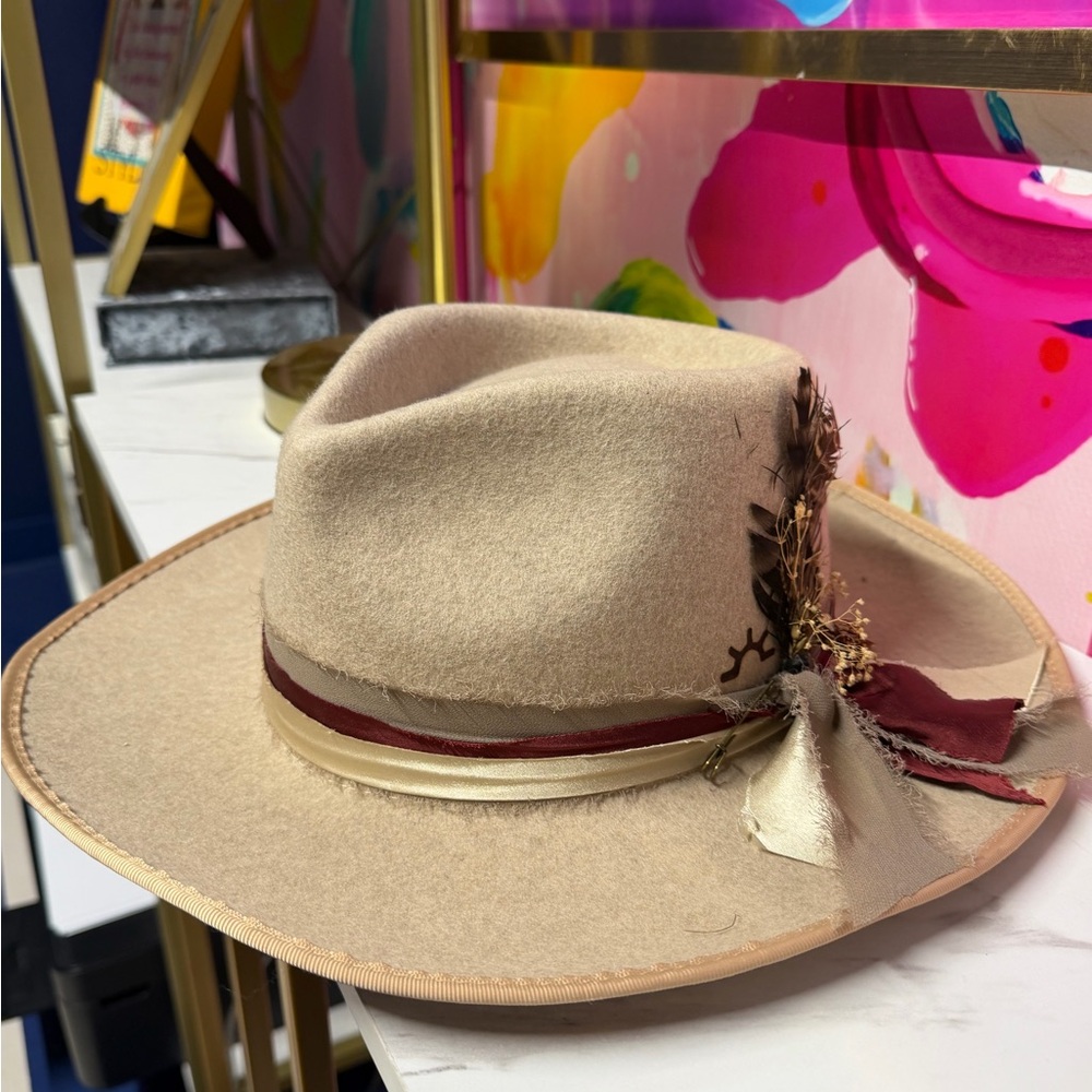 GIGI PIP Tan Hat with Black Interior